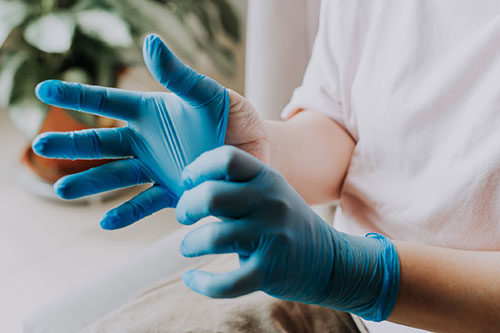 Lab Glove Selection Guide: 4 Great Tips to Guard Yourself!