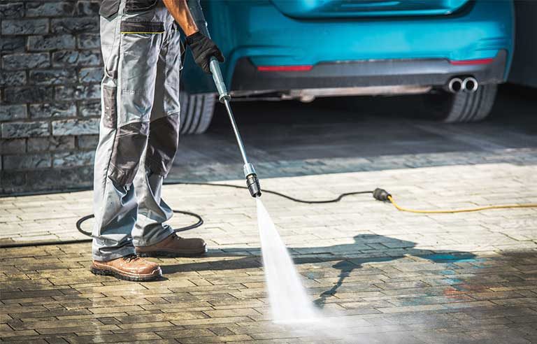 Be careful when using pressure washers | 2022-05-13 | Safety+Health