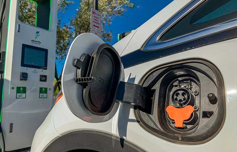 First responders need training on EV-related emergencies, lawmaker says