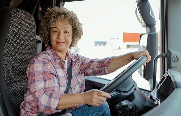 Female truckers commonly encounter harassment and fear for their safety: report